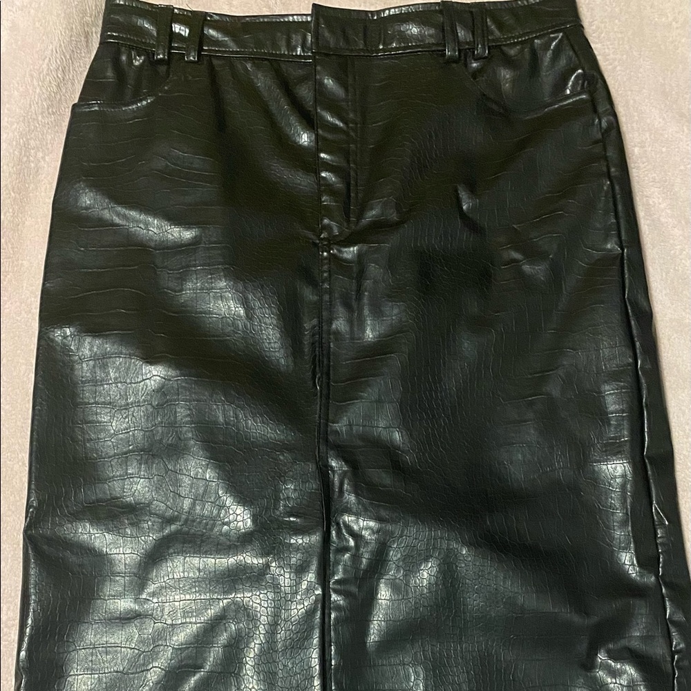 The skirt of your dreams😍